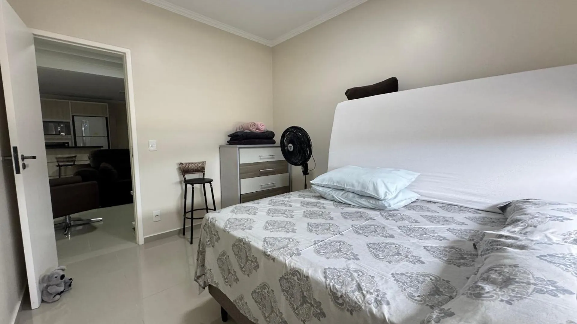 Apartamento Completo 2D - 5P Florianópolis 0*,